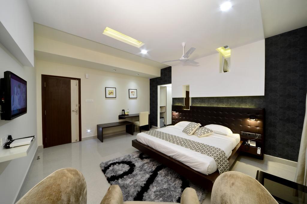 Hotel Serenity La Vista Hyderabad Exterior foto
