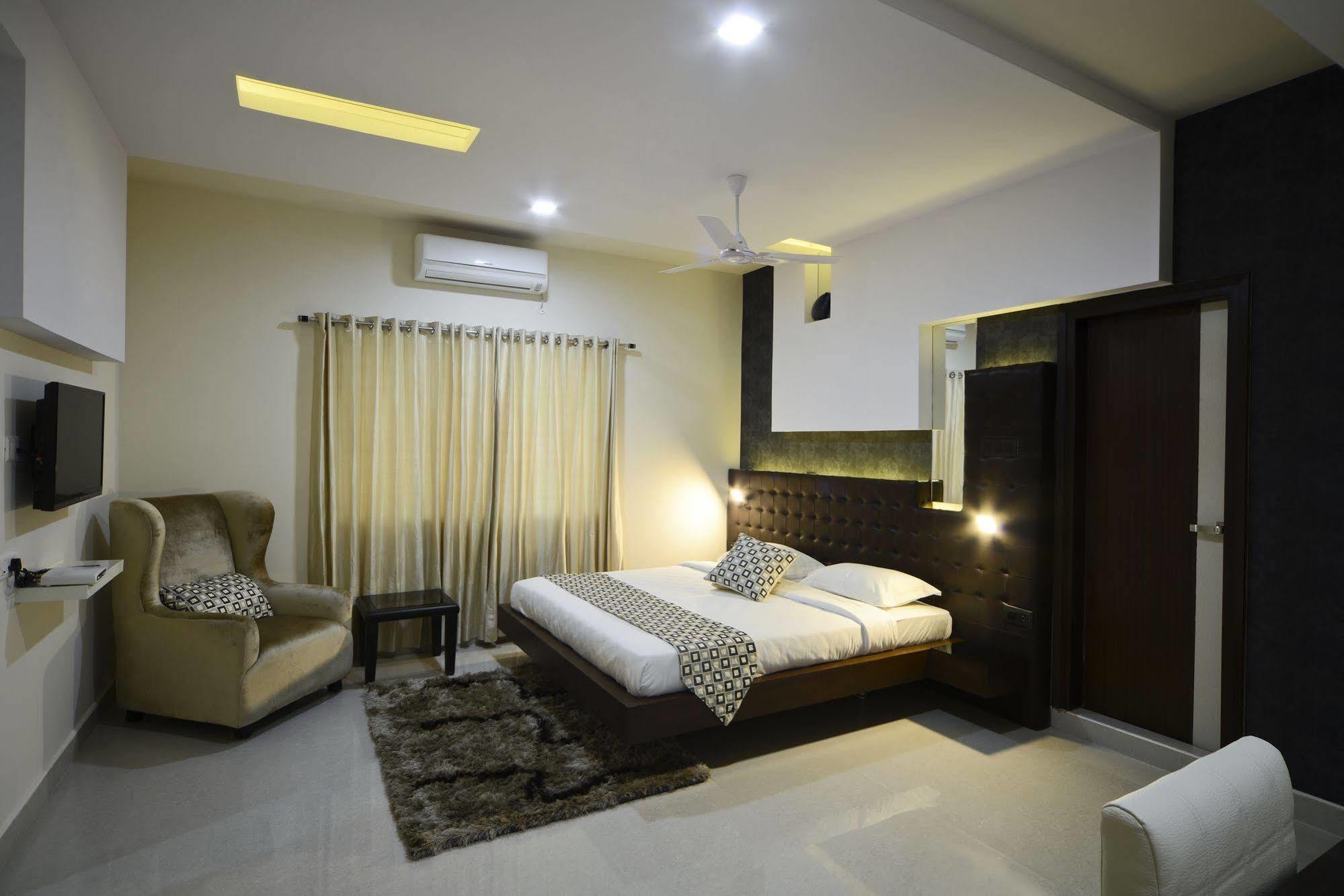 Hotel Serenity La Vista Hyderabad Exterior foto